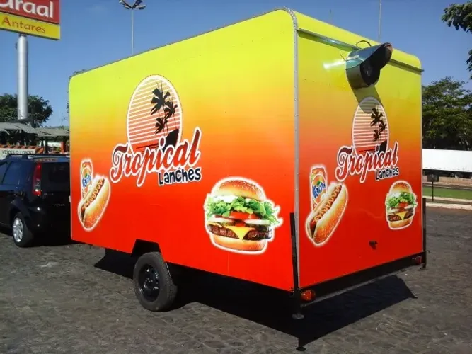 Trailer lanches food