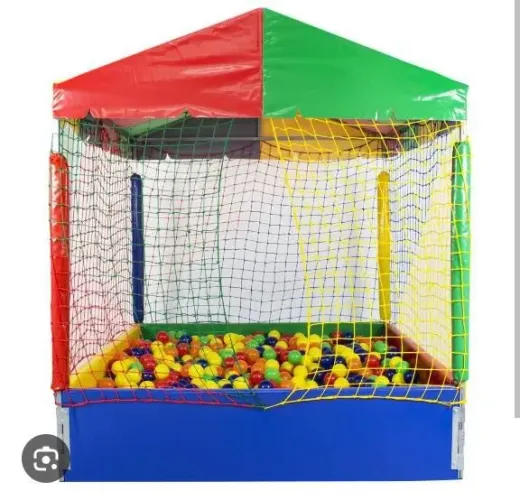Piscina de bolinha