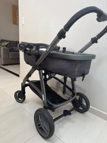 Carrinho de bebê e Bebê Conforto Infanti Epic Lite