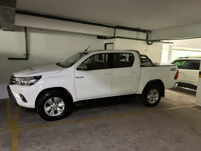 Toyota Hilux CD SRV 4X4 2.8 TDI Diesel Aut. 2018