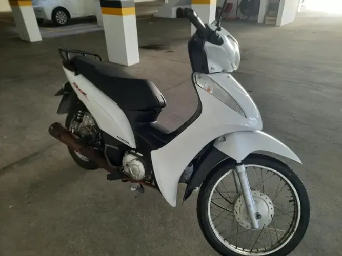 Vendo Honda Biz 110i 2017 - Branca (Excelente Estado / Revisada)