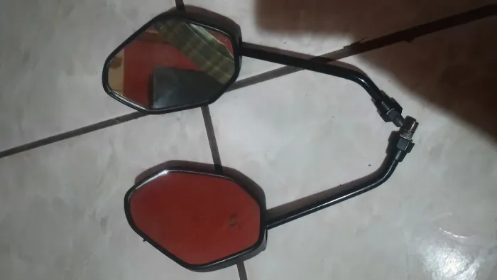 Retrovisor estilo Honda excelente 