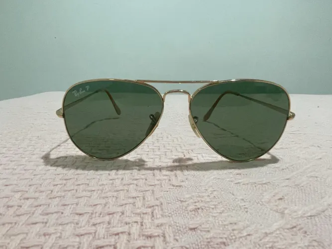 ÓCULOS DE SOL RAY-BAN POLARIZADO