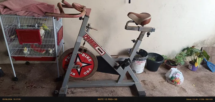 Bicicleta ergométrica profissional PRO BIKE