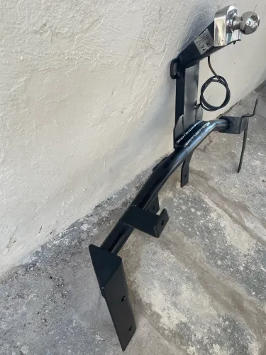 Engate para reboque Prisma