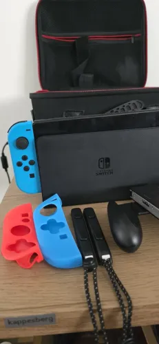 Nintendo Switch OLED DESBLOQUEADO (Com Henkate e Atmosphere) - Completo na Caixa!