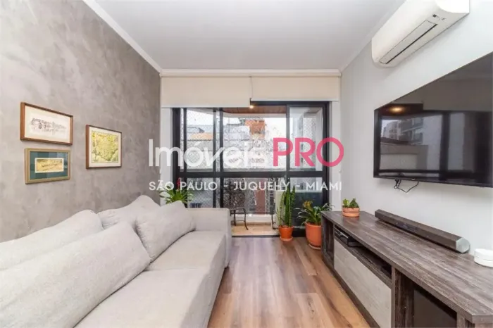 Apartamento para venda com 95m² em Moema - São Paulo.