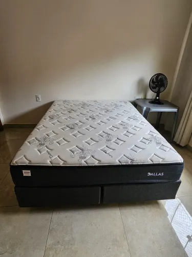 Cama box Queen Size 