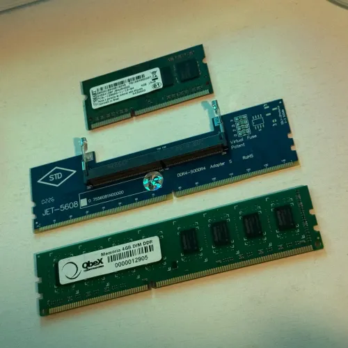 Memórias RAM 4GB DDR3 (PC e Notebook) + Adaptador de memoria RAM