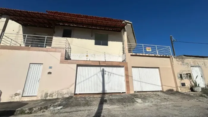 ALUGO CASA 3/4, SUÍTE, DUAS VAGAS DE GARAGEM,BAIRRO PARQUE FLORESTA, ALAGOINHAS/BA