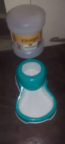 Bebedouro e Comedouro para Gatos