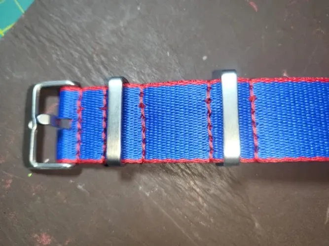 Pulseira Nato Azul Nylon 22mm Luxo Ótimo Mat. e Acabamento Azul 