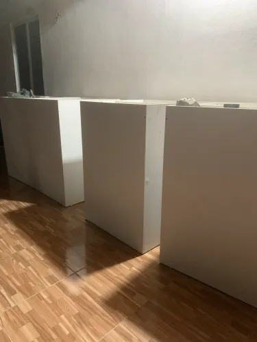 Vendo sertão ideal para farmácia ou para aproveitar o material