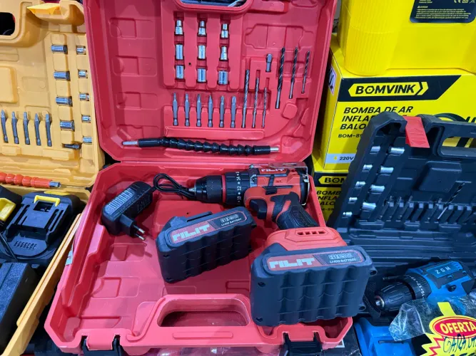 Parafusadeira Furadeira Rilit com duas baterias 20v motor brushless Profissional 