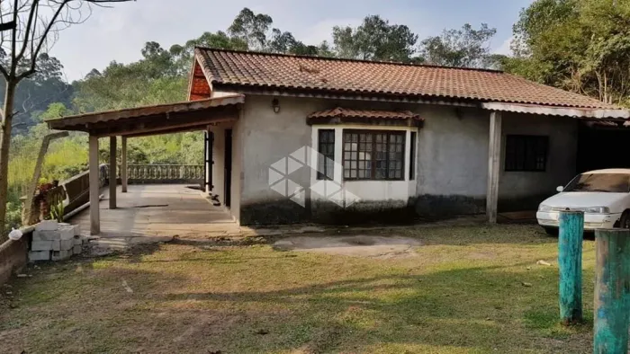 Chácara com 02 dormitórios à venda por R$ 400.000,00 - São Vicente - Mairiporã/SP
