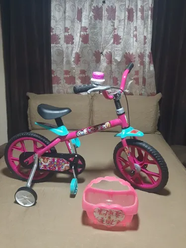 Bicicleta bandeirante aro 14 ( novinha)