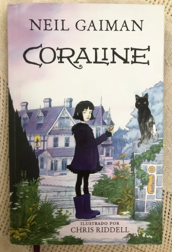 Livro CORALINE