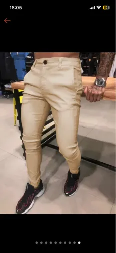 Vende-se essa calça