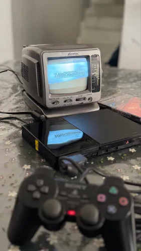 Vende-se Mini Tv Tubo Lenoxx 5 polegadas