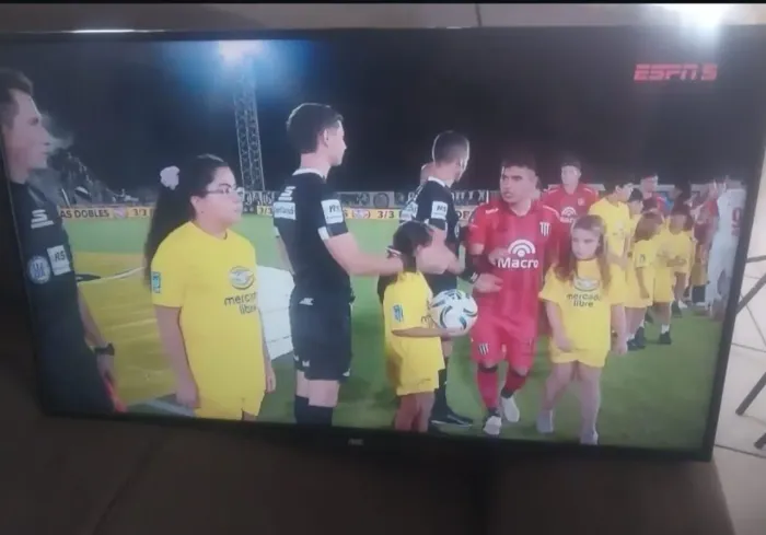 Vendo TV AOC 40 Polegadas