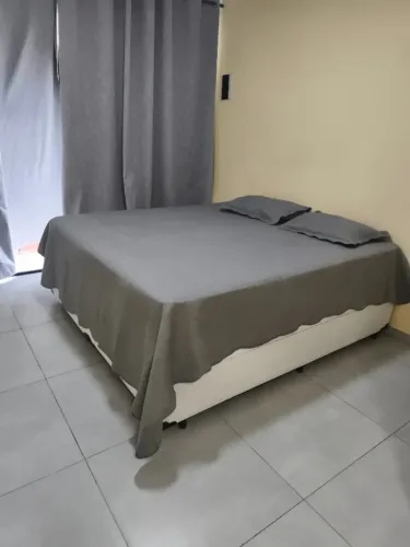 Cama box baú King bipartido 