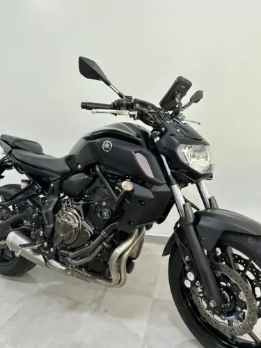 Yamaha MT 07 ano 2023 semi nova