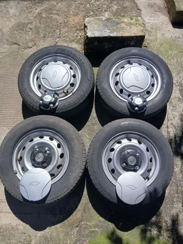 Rodas GM corsa e celta aro 13
