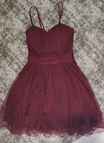 Vestido de Festa Feminino Bordô com Brilho - Tamanho M