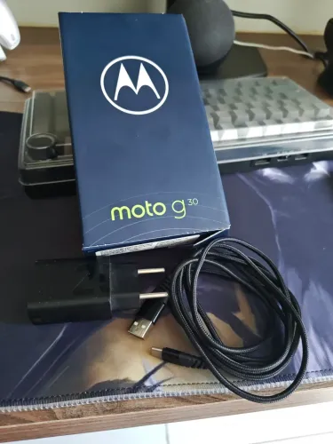 Moto G 30, com caixa e carregador original.
