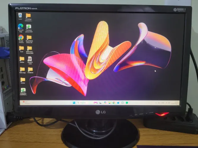 Tela monitor LG 20 polegadas