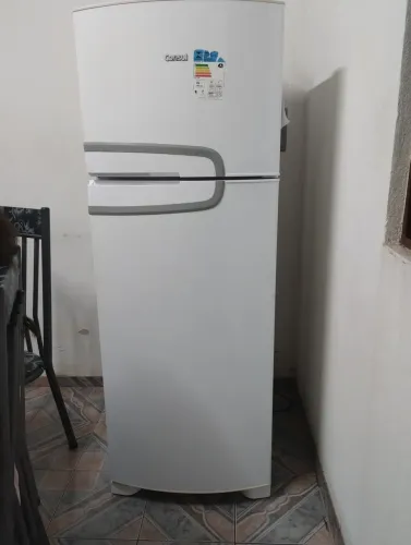 Geladeira Consul 340l muito novinha