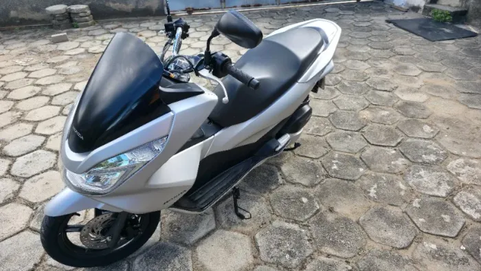 Honda PCX POUCO RODADA!!!