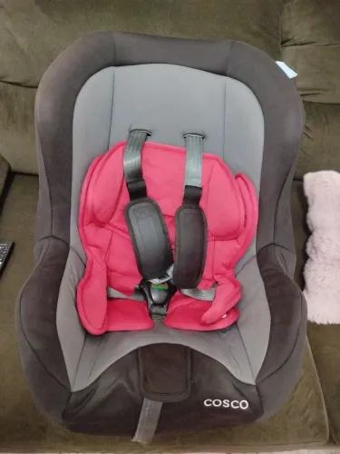 Cadeirinha infantil carro cosco