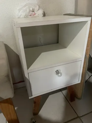Criado mudo