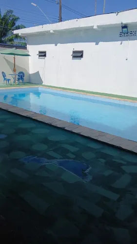Alugo area com piscina pra eventos