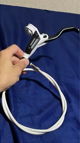 Freio M445 shimano Dianteiro branco