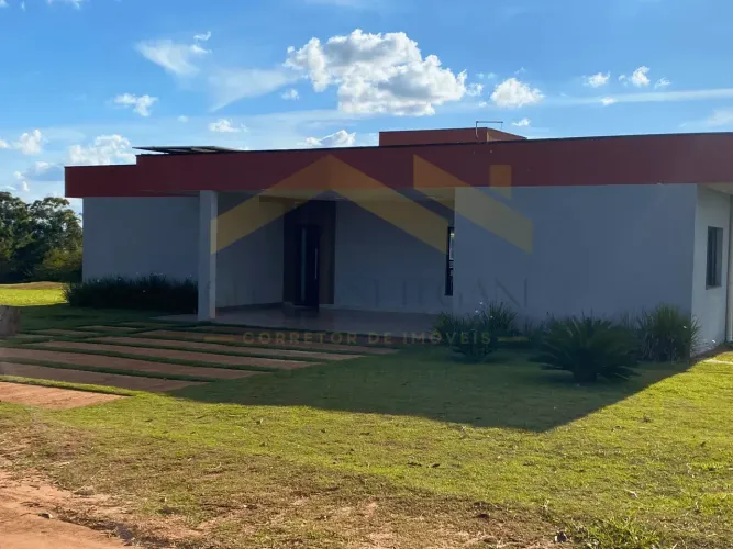 Casa Moderna Riviera Santa Cristina I | 4 Quartos (3 Suítes) e Piscina c/ Pôr do Sol