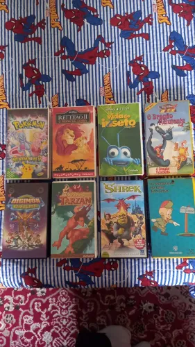 8 VHS Fita Cassete Lote Pokemon Digimon Rei Leão Tarzan Vida De Inseto