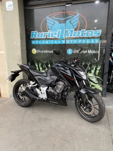 Cb 300f IMPECÁVEL 