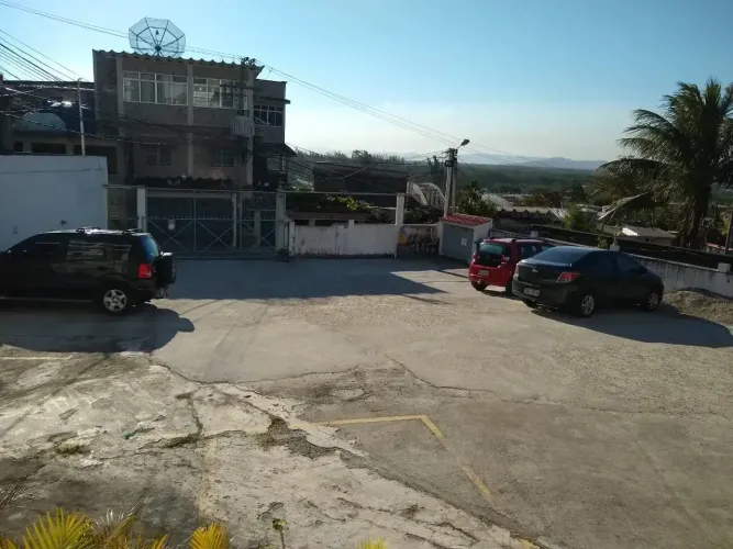 Imóvel para aluguel 1 quarto com garagem em Barra de Guaratiba - Rio de Janeiro - RJ