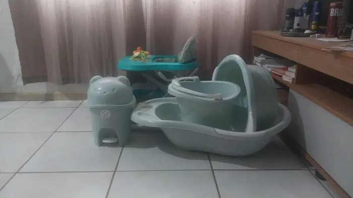Kit banheira + carrinho de bebê 
