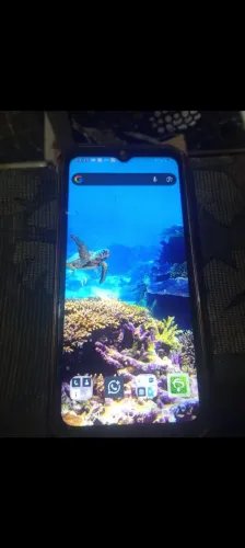 Vendo um celular indestrutível aprova d'água 