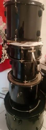 Vende-se Bateria