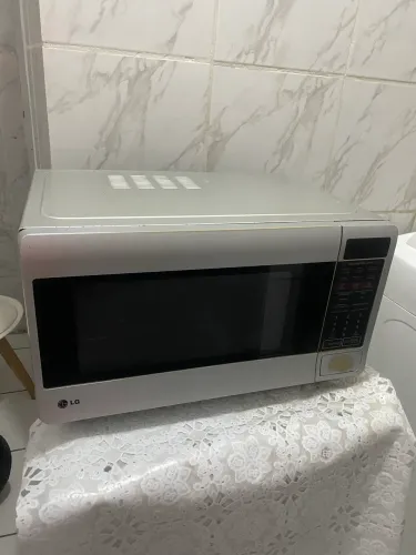 Microondas 31 litros funcionando perfeitamente 