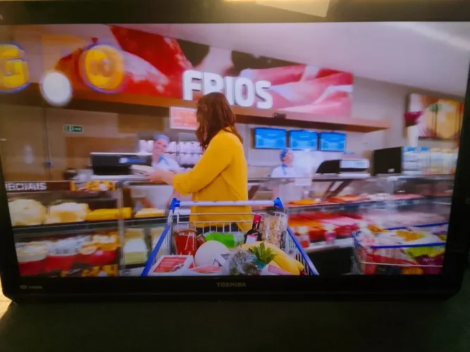 Tv toshiba digital não é smart fullhd led hdmi fininha tudo ok