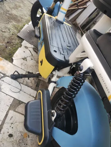 Scooter elétrica sudu 2024 1000w estado dê nova bateria de nitio 100/100 ótima Altônia