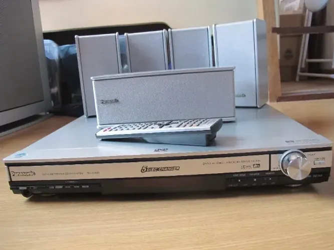 DVD Home Theater - Panasonic SA-HT690