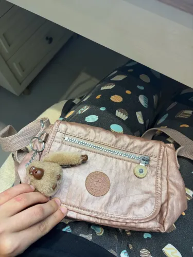 Bolsa Kipling original rosa metálica