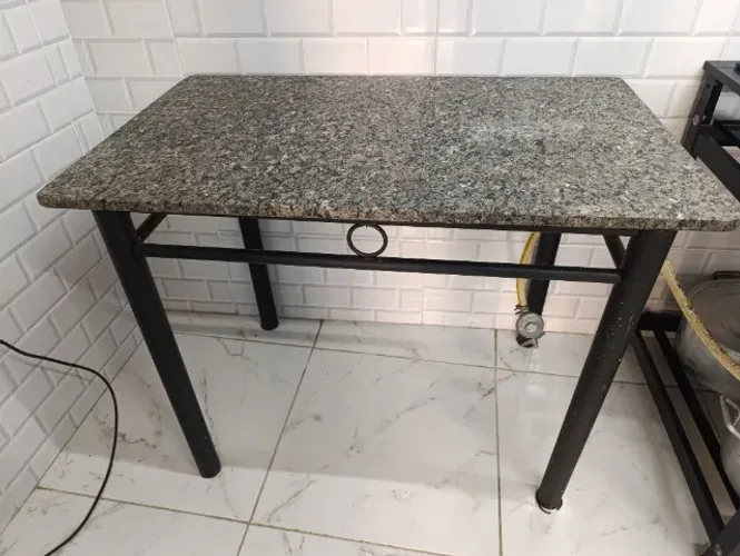 Mesa tampo granito 