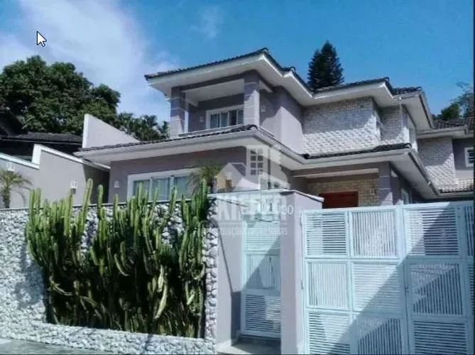 Casa com 4 dormitórios à venda, 400 m² por R$ 1.300.000,00 - Pendotiba - Niterói/RJ